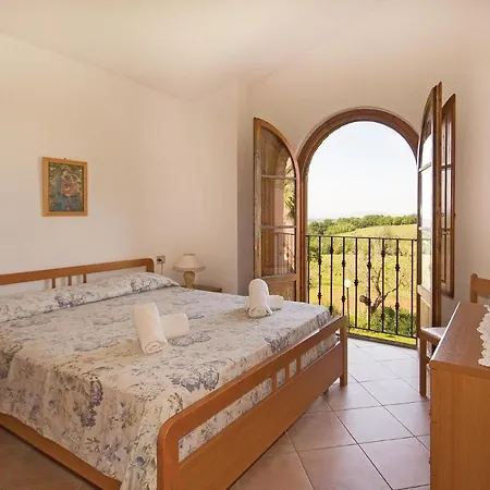 Casale Del Borgo 7 *
