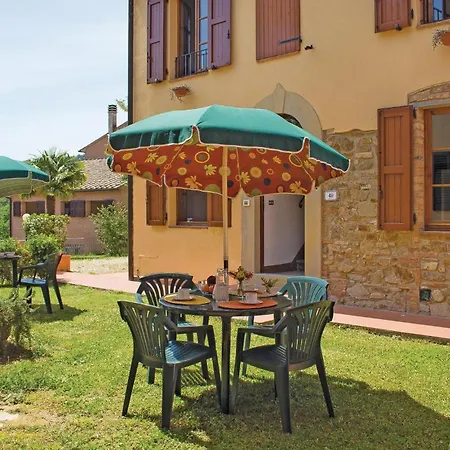 Casale Del Borgo 7 *